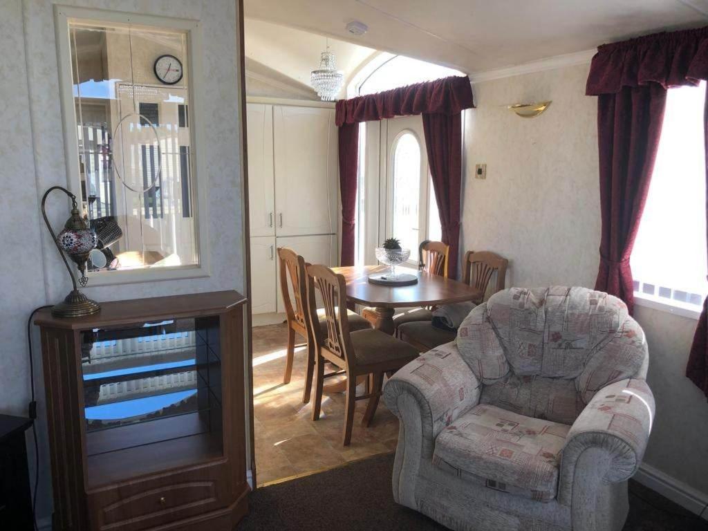 Pg58 2 Bed Caravan Golden Palm Chapel St Leonards Экстерьер фото